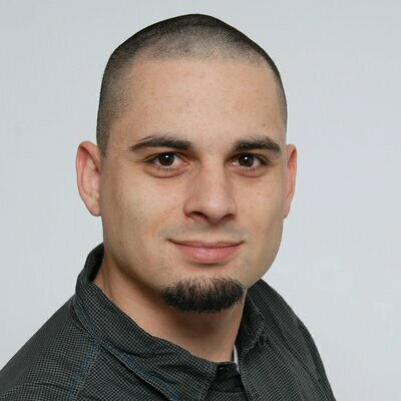 Portraitfoto von Fabian Manzke